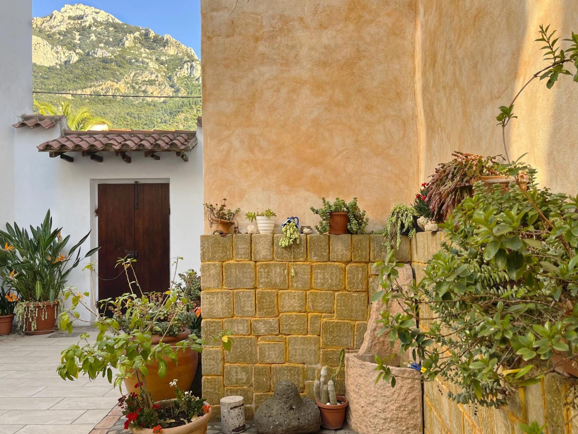 Casa Lia - Independent Apartment In The Gulf Of Orosei Galtelli Exterior photo
